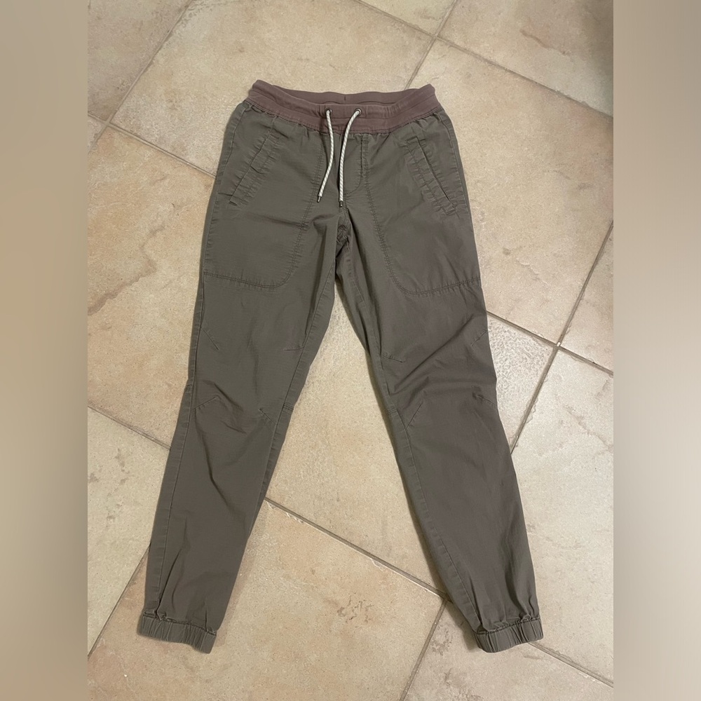 Vuori, Men's Ripstop Traveler Jogger Pant, Gray / Brown, Small, 30" Inseam